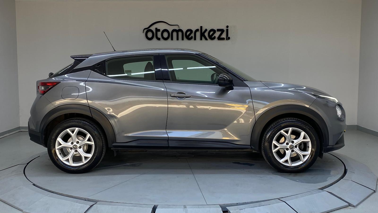 NISSAN JUKE 17